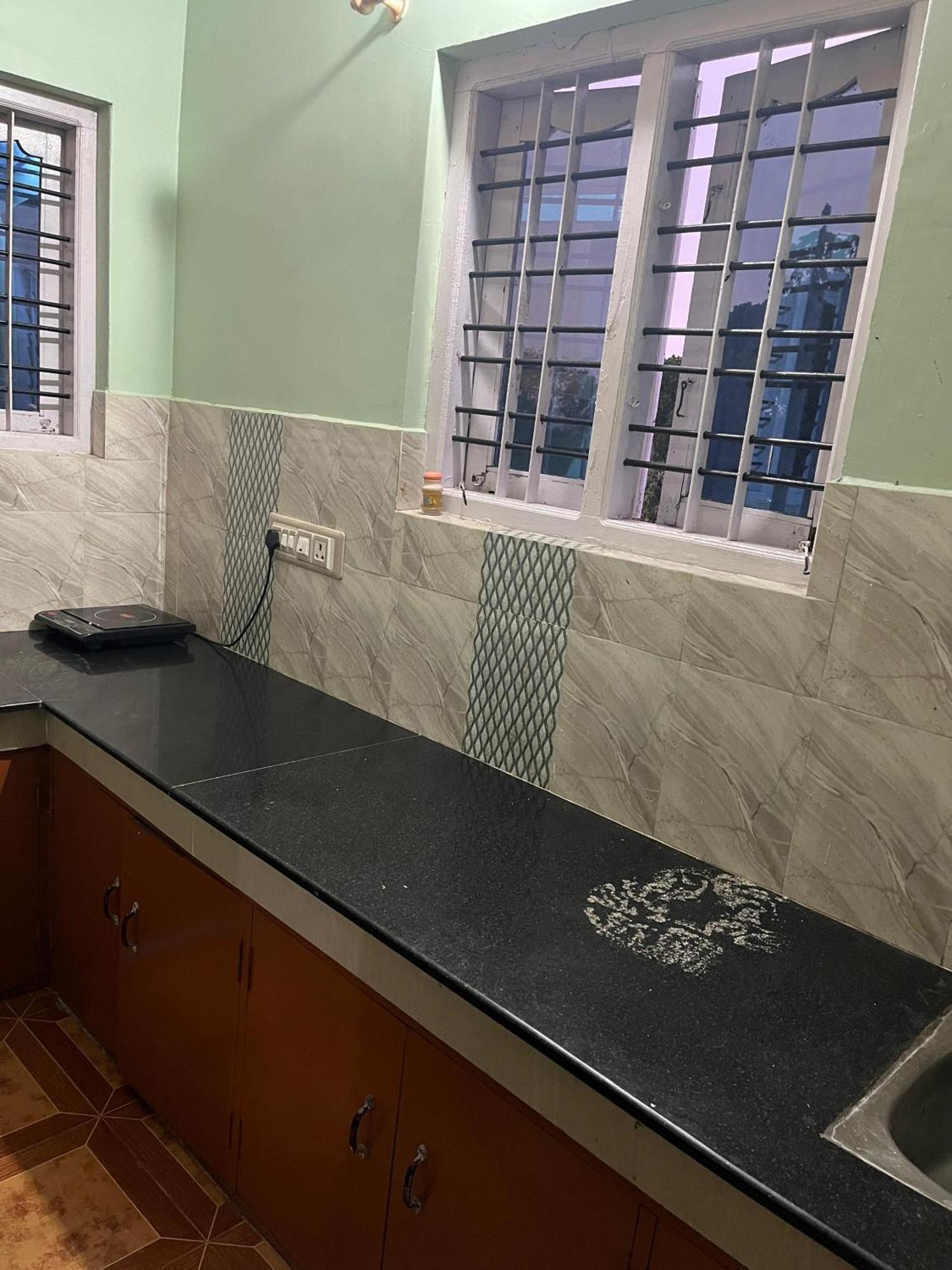 Eshwarkrupa Homestay Madikeri Luaran gambar